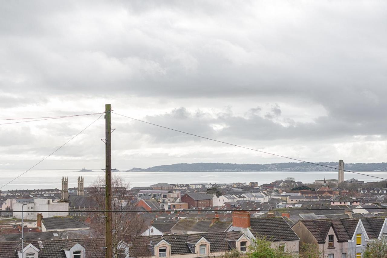Parking, Balcony With Views, 2 Bathrooms Swansea Exterior foto